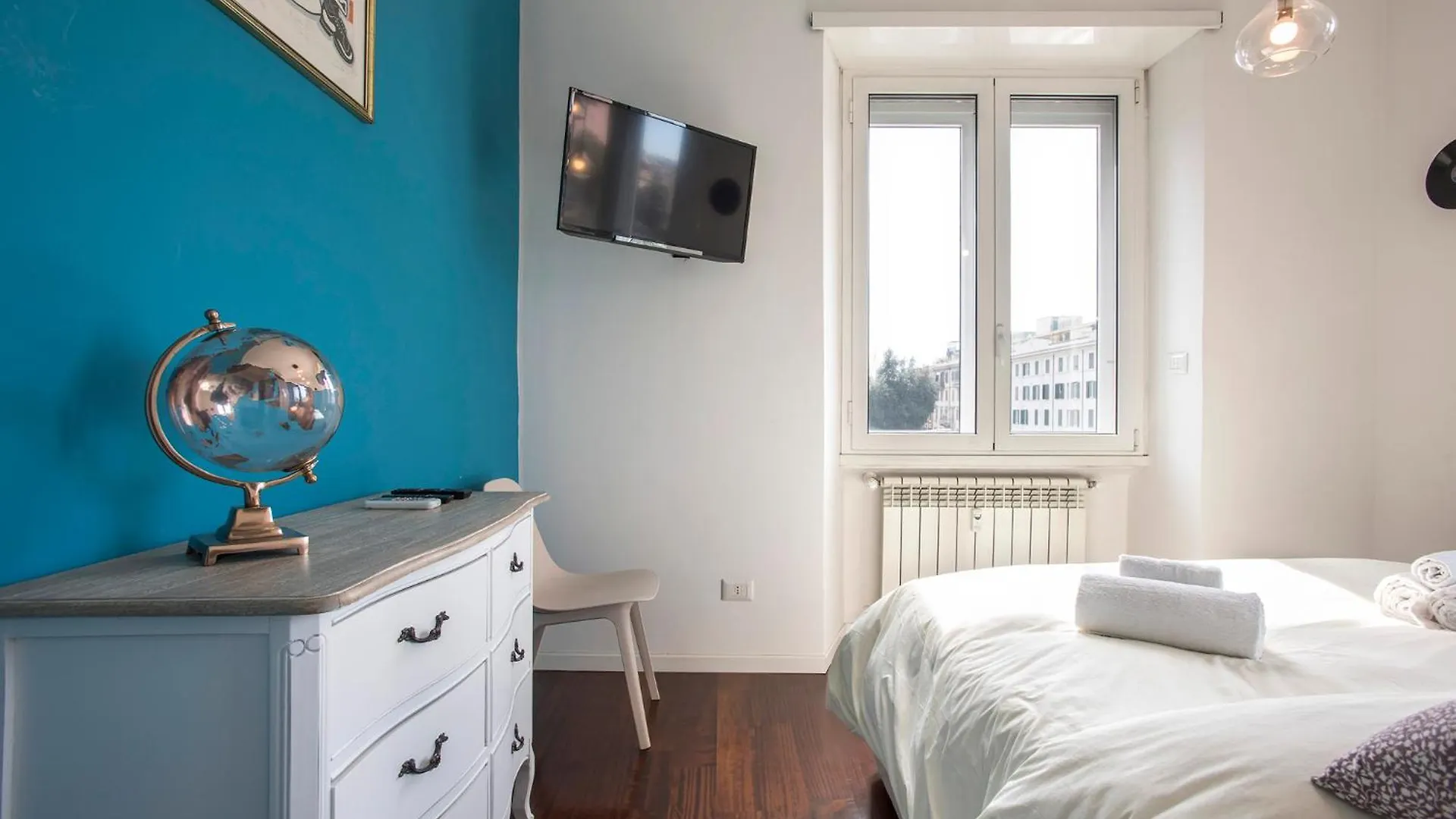 Il Principe - Luxury Boutique Apartment Near The Colosseo Rome 0*,  Italy