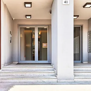 Monviso Modern - Exclusive , Milan Italy