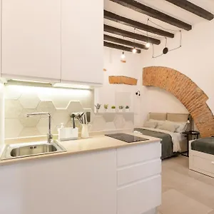 Bricks & Beams In The Key Area Of , Milan Italy